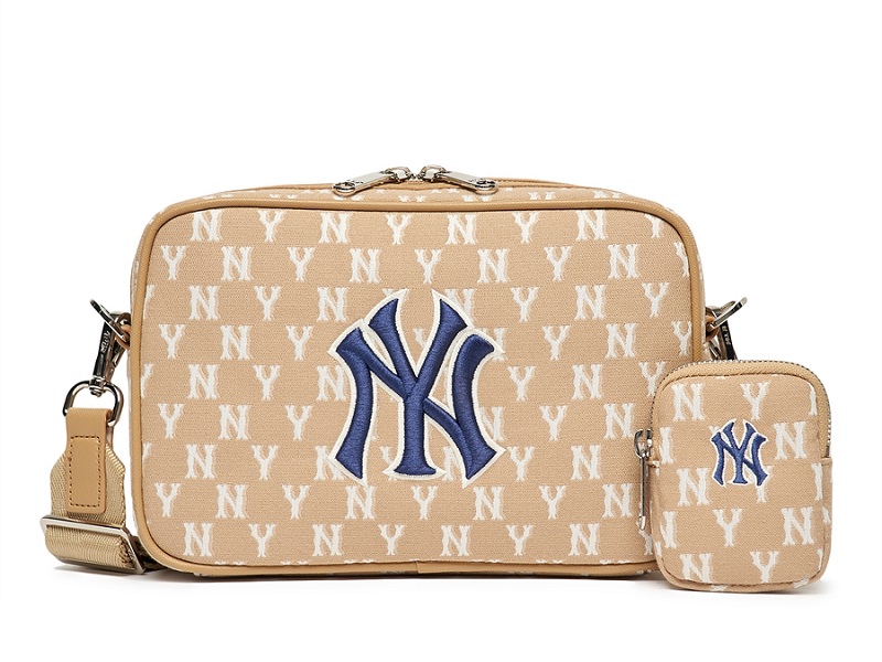 14004 MLB Monogram Crossbag NY Yankees BEIGE