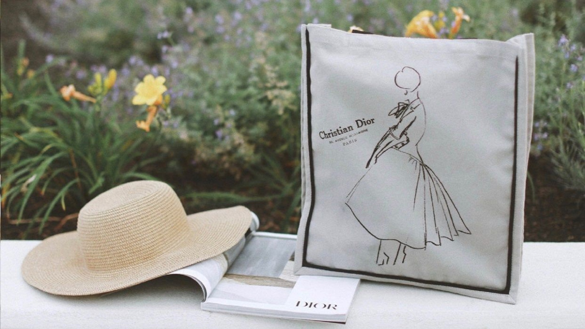 Victoria Albert Museum UK Exclusive Dior Exhibition Souvenir Tote Bag